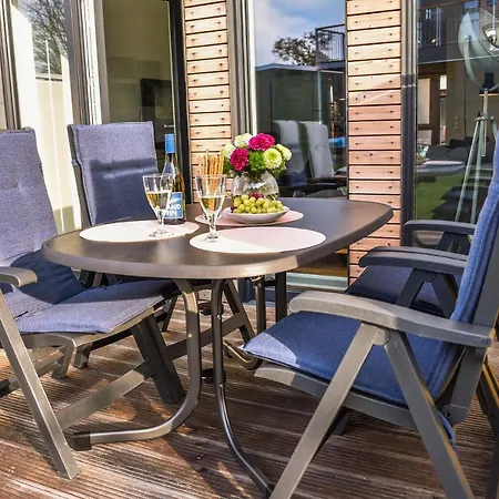 Strand-maisonette Baby 2 *